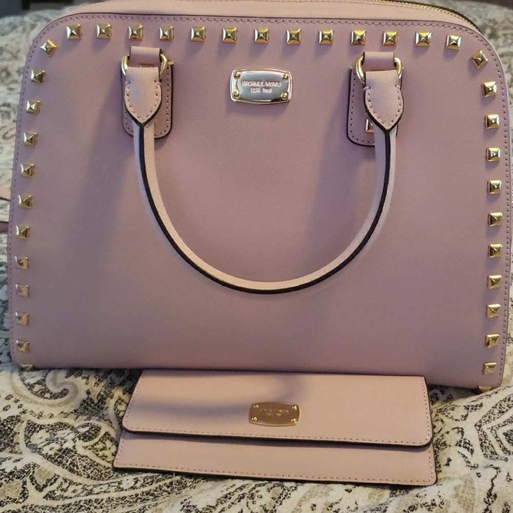 Pink Michael Kors purse and wallet combo